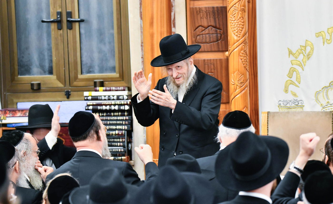 הגה"צ רבי דן סגל בשמחת בית השואבה