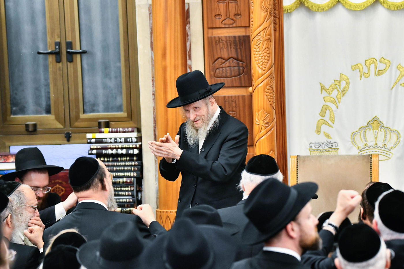 הגה"צ רבי דן סגל בשמחת בית השואבה