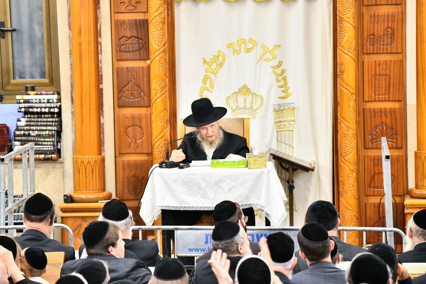 הגה"צ רבי דן סגל בשמחת בית השואבה