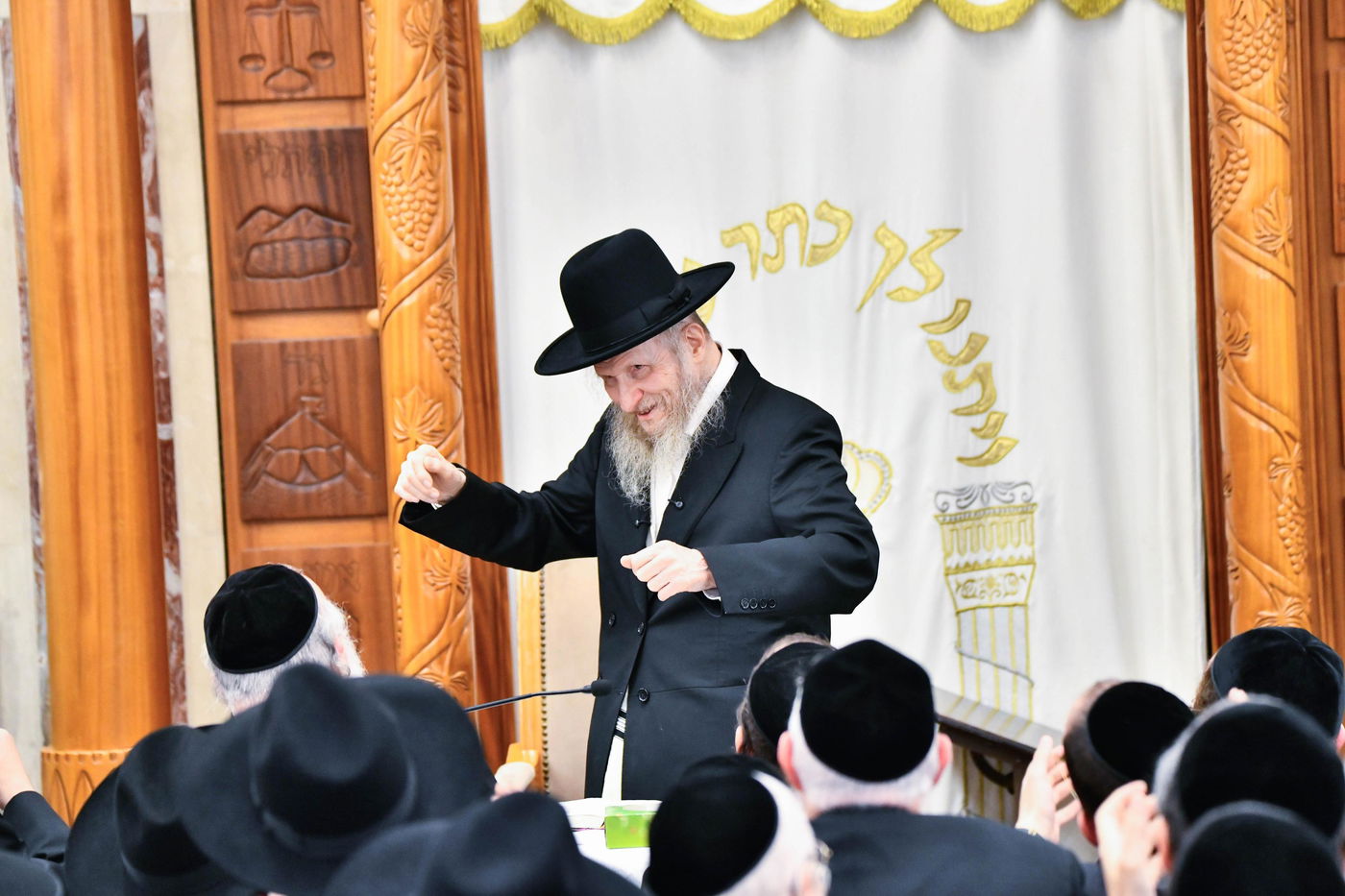 הגה"צ רבי דן סגל בשמחת בית השואבה