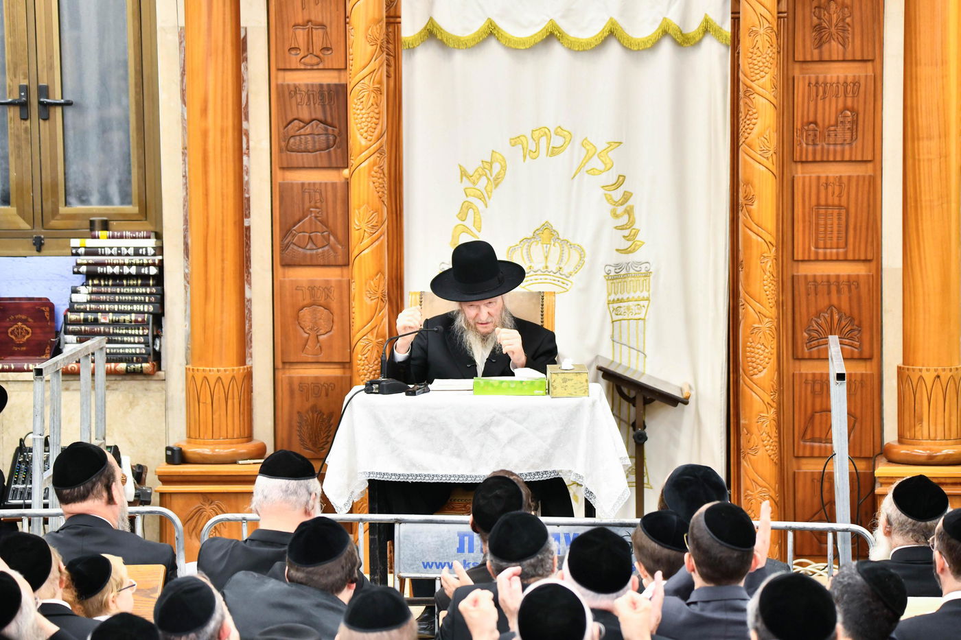 הגה"צ רבי דן סגל בשמחת בית השואבה