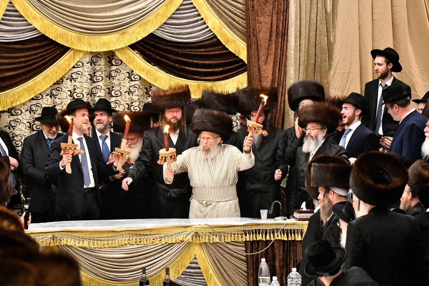 האדמו"ר מפינסק קרלין בטיש חוה"מ סוכות