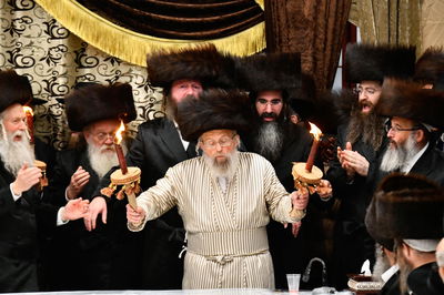 האדמו"ר מפינסק קרלין בטיש חוה"מ סוכות