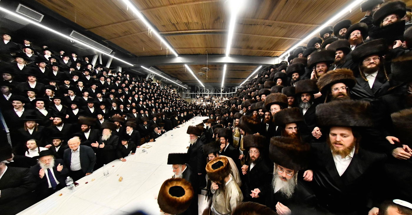 האדמו"ר מפינסק קרלין בטיש חוה"מ סוכות