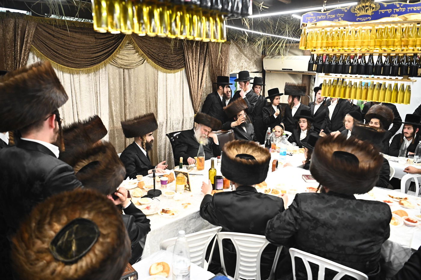 הגה"צ גאב"ד מאקאווא בטיש חוה"מ סוכות