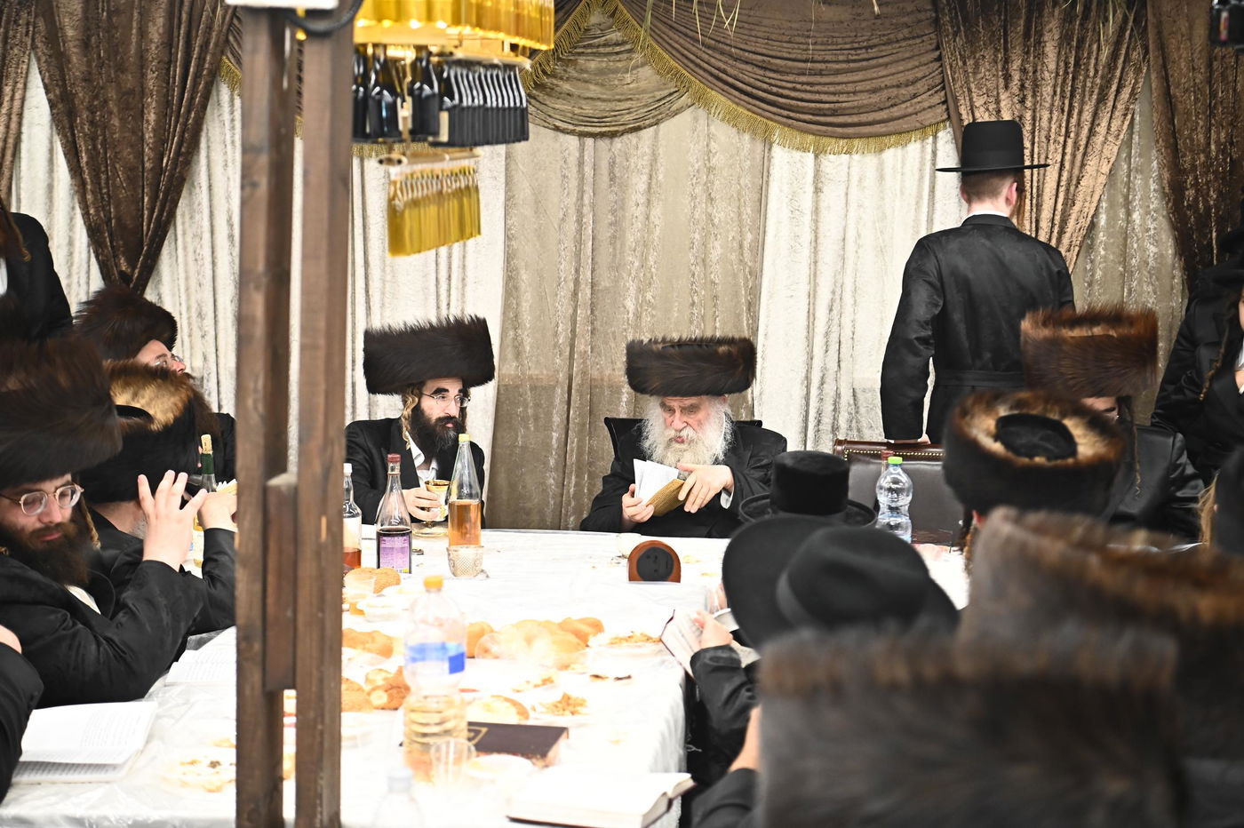 הגה"צ גאב"ד מאקאווא בטיש חוה"מ סוכות