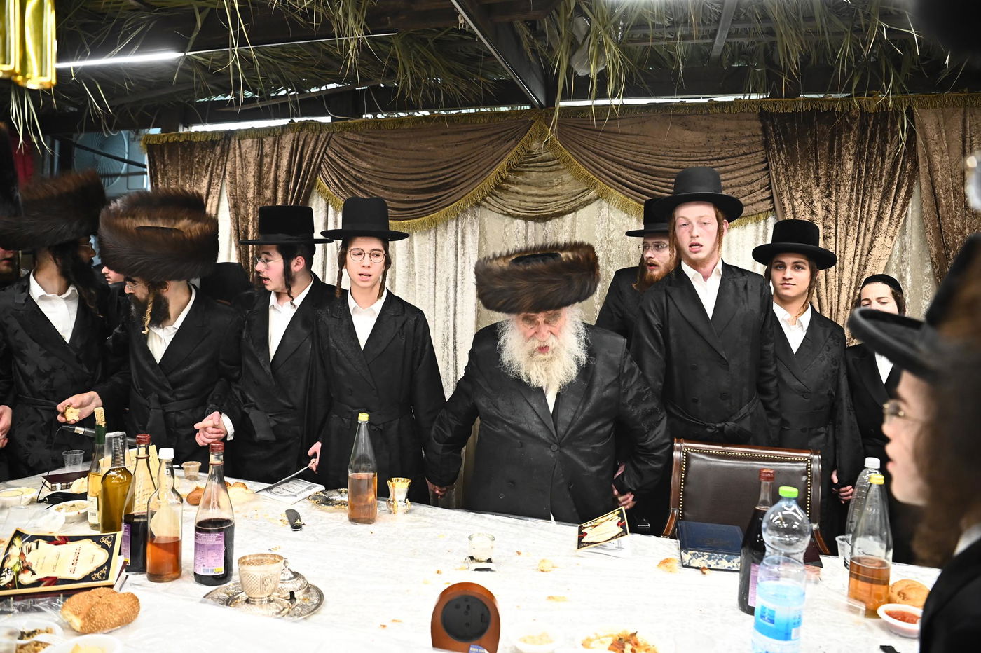 הגה"צ גאב"ד מאקאווא בטיש חוה"מ סוכות