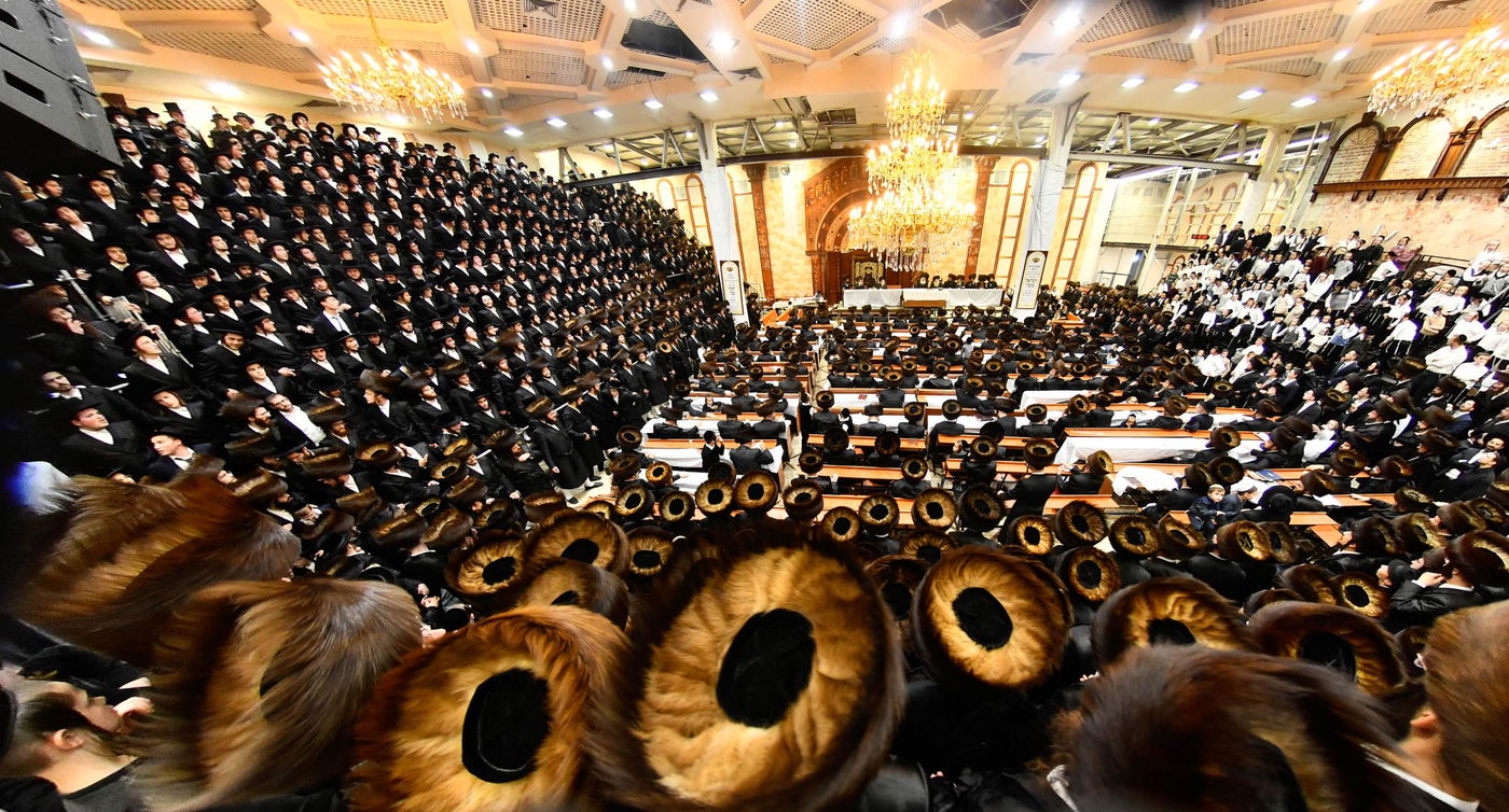 האדמו"ר מדושינסקיא בשמחת בית השואבה