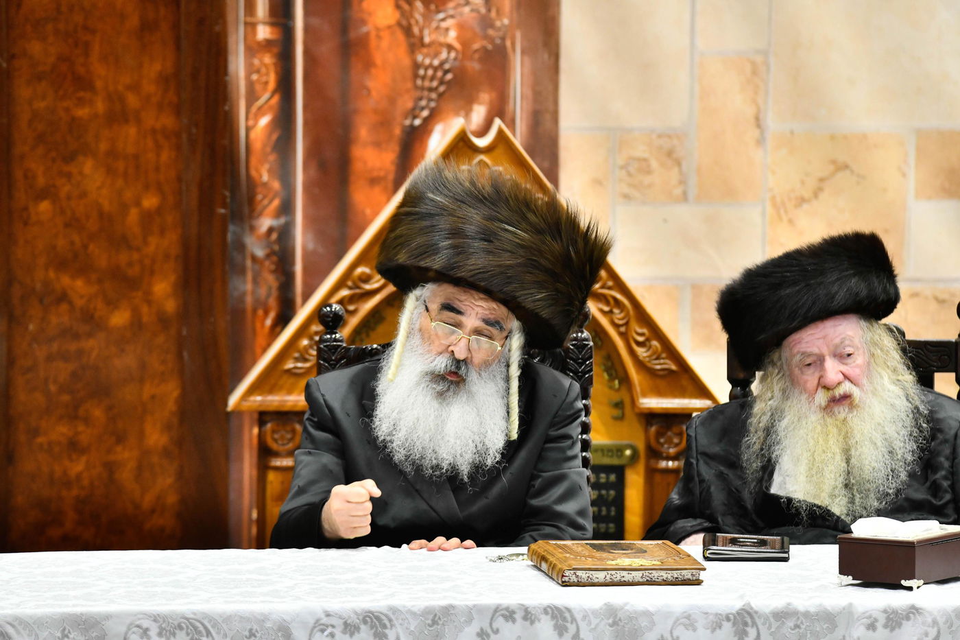 האדמו"ר מדושינסקיא בשמחת בית השואבה