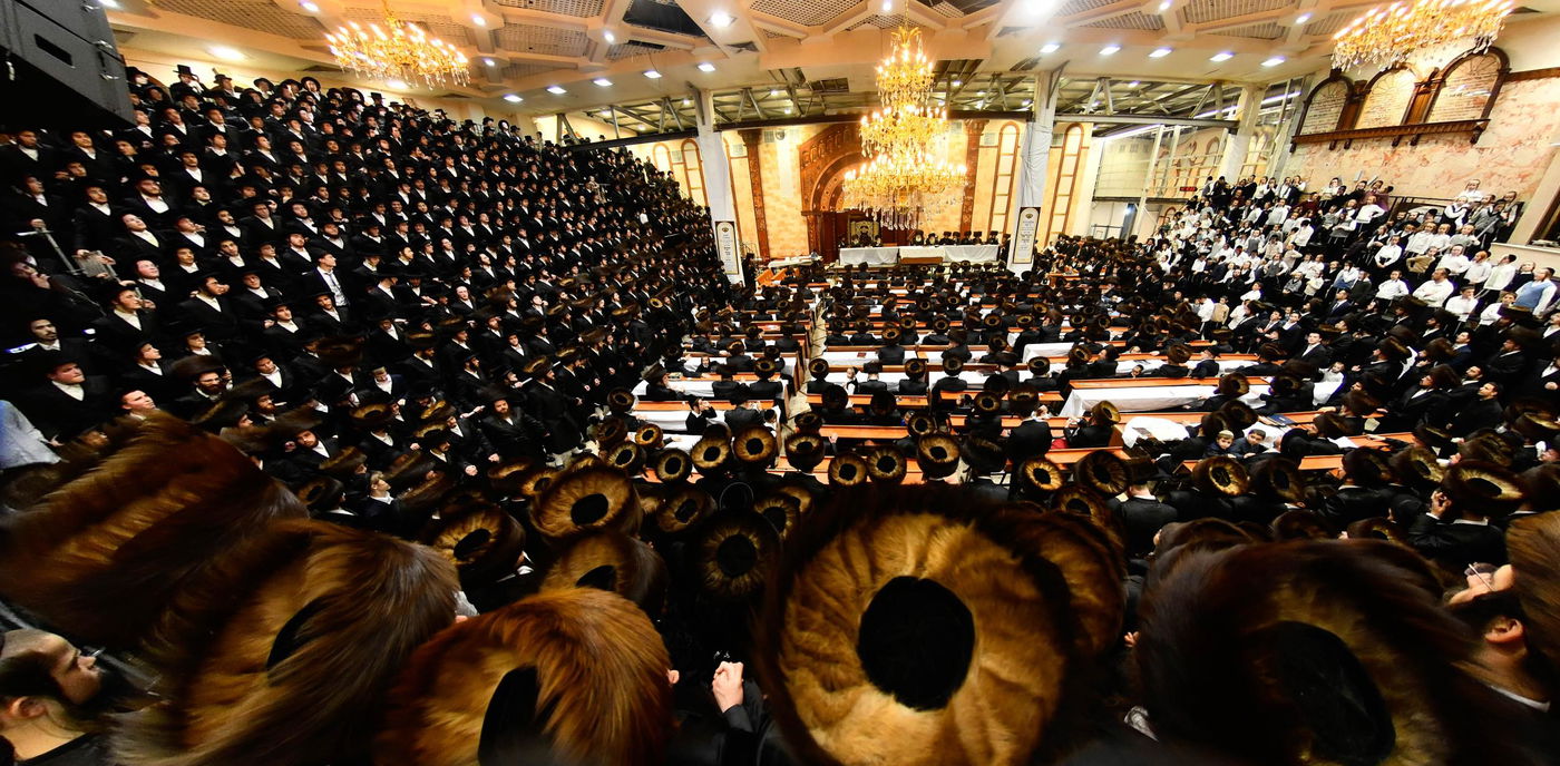 האדמו"ר מדושינסקיא בשמחת בית השואבה