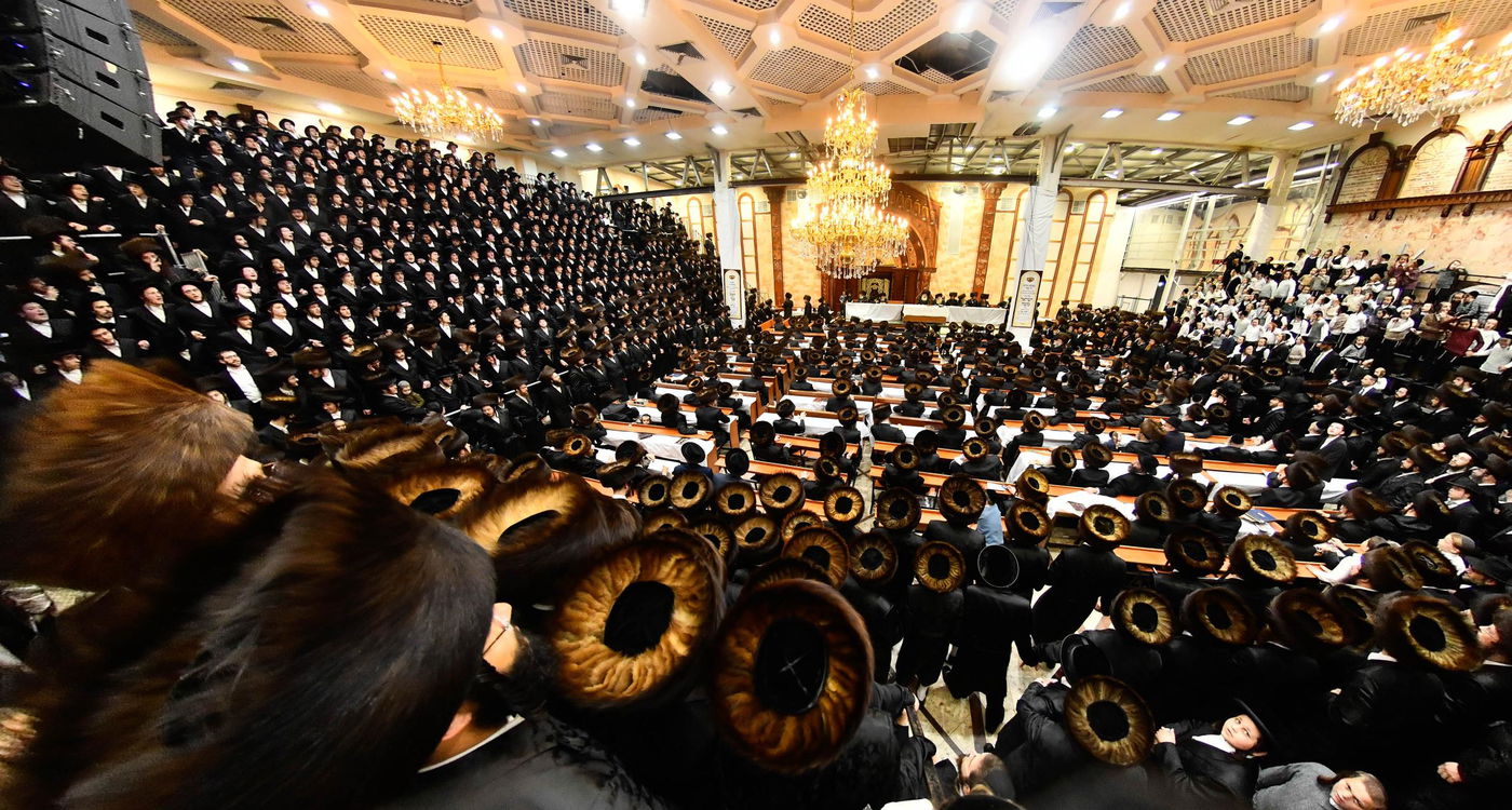 האדמו"ר מדושינסקיא בשמחת בית השואבה