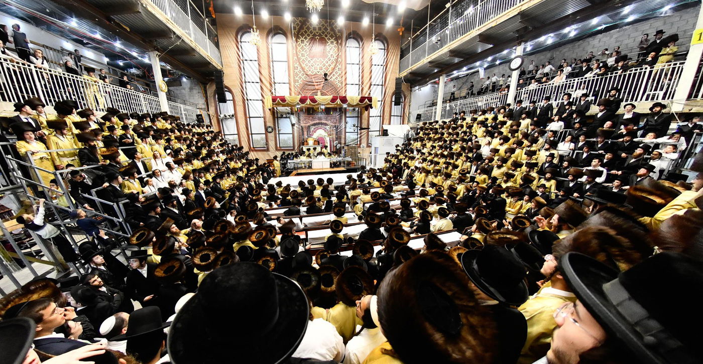 האדמו"ר מתולדות אברהם יצחק בטיש חוה"מ סכות