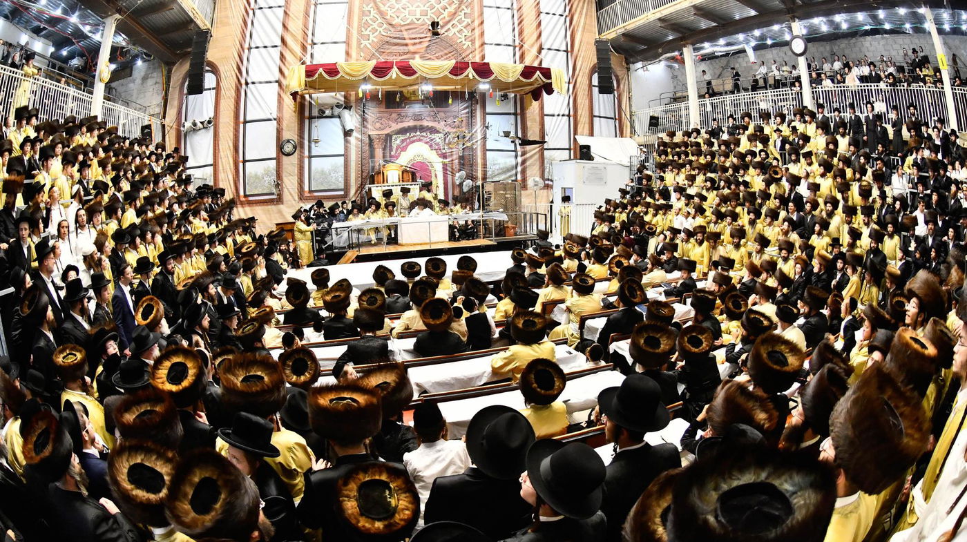 האדמו"ר מתולדות אברהם יצחק בטיש חוה"מ סכות