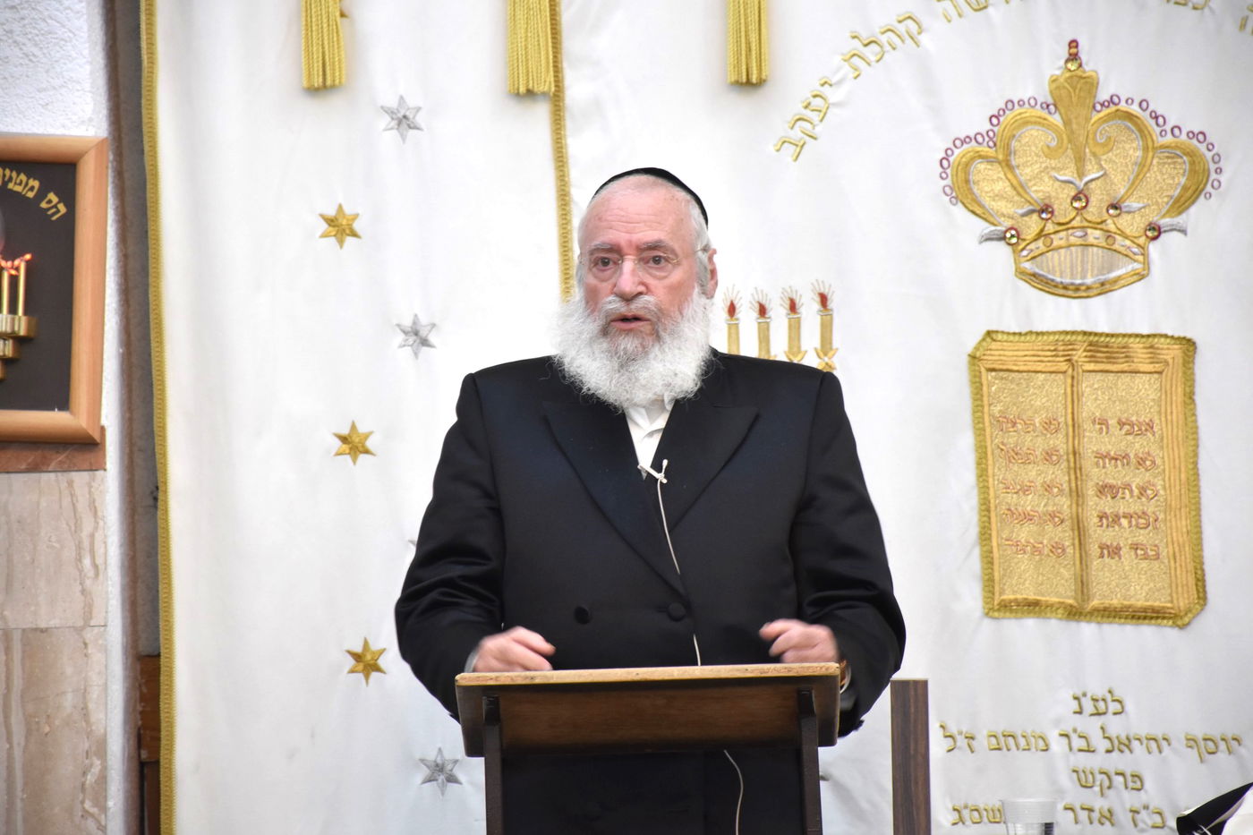 אלפים בשיעורו של הגאב"ד הגר"א וייס בבני ברק