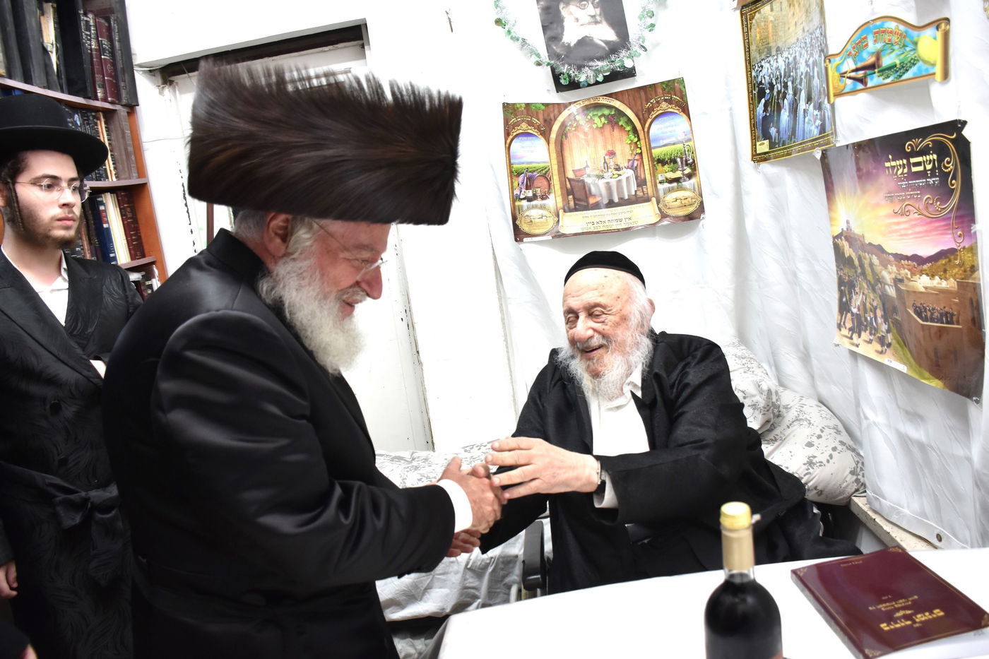 אלפים בשיעורו של הגאב"ד הגר"א וייס בבני ברק