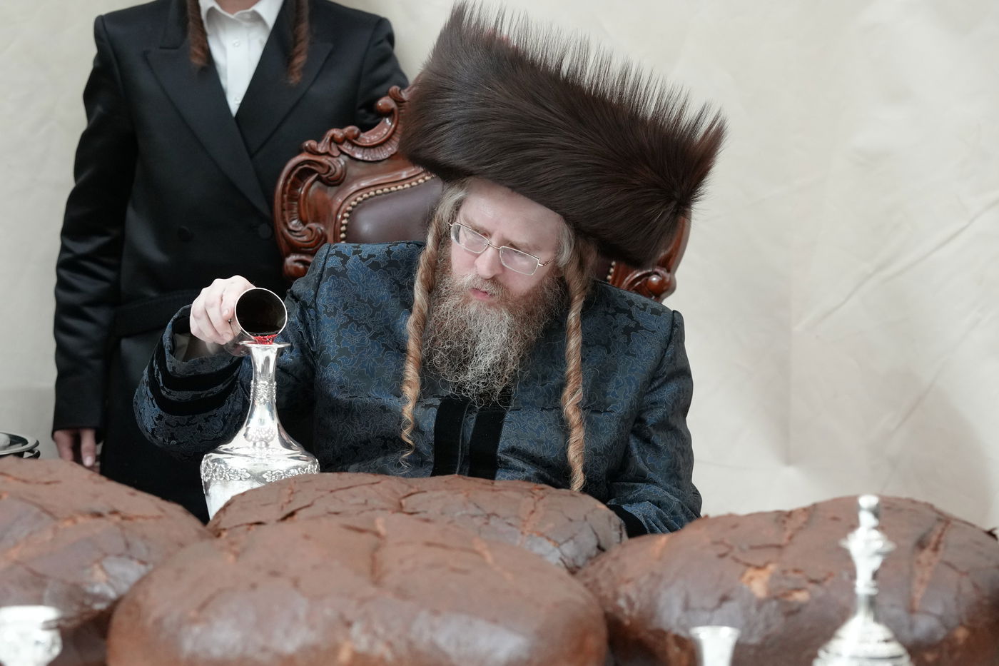 טיש אושפיזין דיוסף בחצר הקודש שומרי אמונים