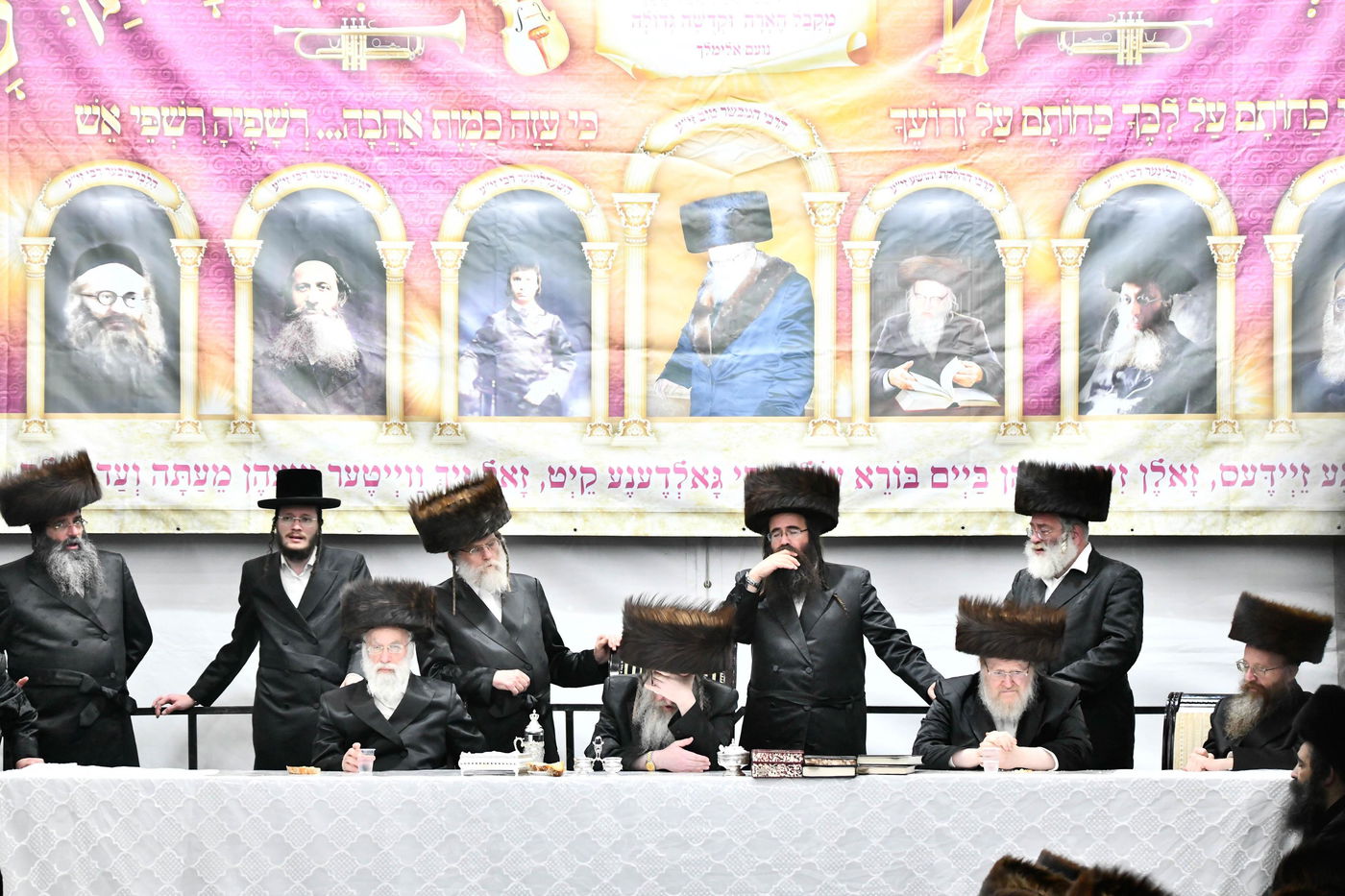 האדמו"ר מביאלה בטיש חול המועד סוכות