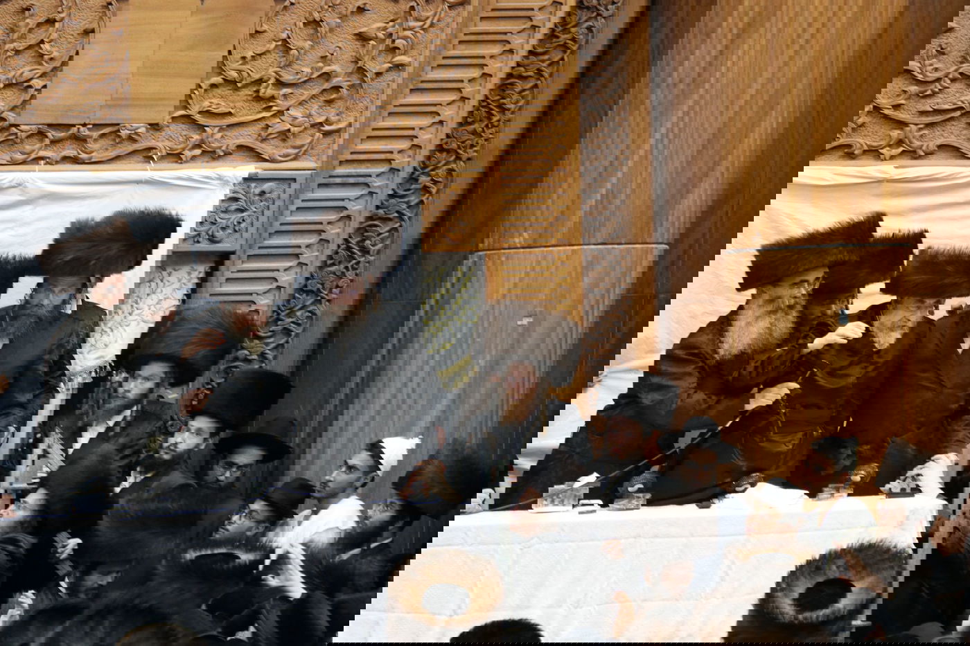 העריקים אצל האדמו"רים בחול המעוד סוכות תשפ"ו