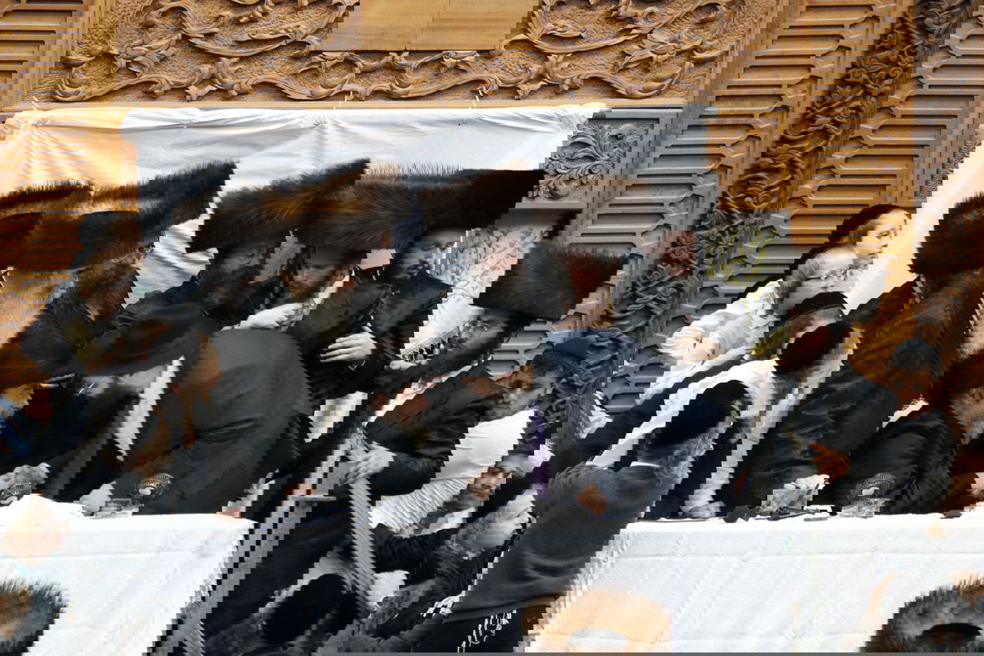 העריקים אצל האדמו"רים בחול המעוד סוכות תשפ"ו