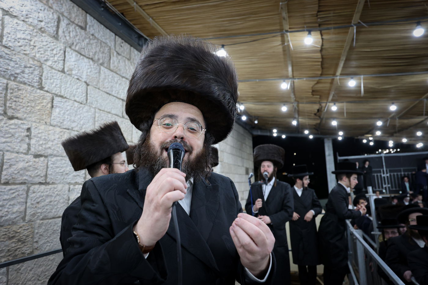 הגה"צ רבי אלימלך בידרמן בשמחת בית השואבה