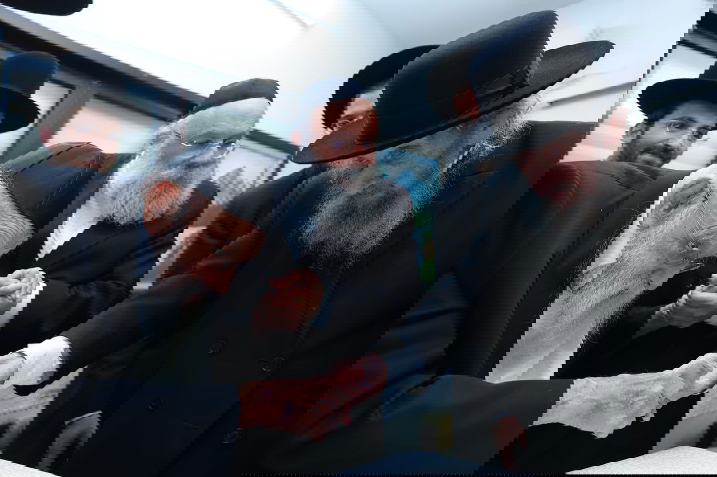 הגר"ד לנדו אצל הגר"מ גריינמן, סוכות תשפ"ו