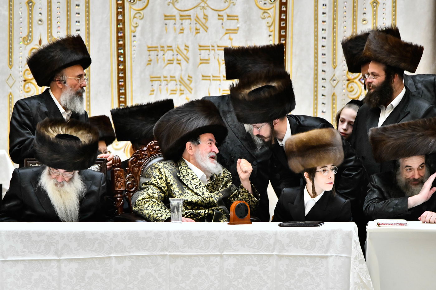 שמחת בר המצווה ושמחת בית השואבה בחצה"ק ויז'ניץ