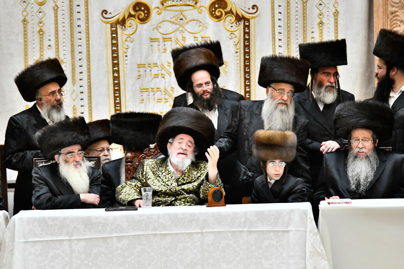 שמחת בר המצווה ושמחת בית השואבה בחצה"ק ויז'ניץ