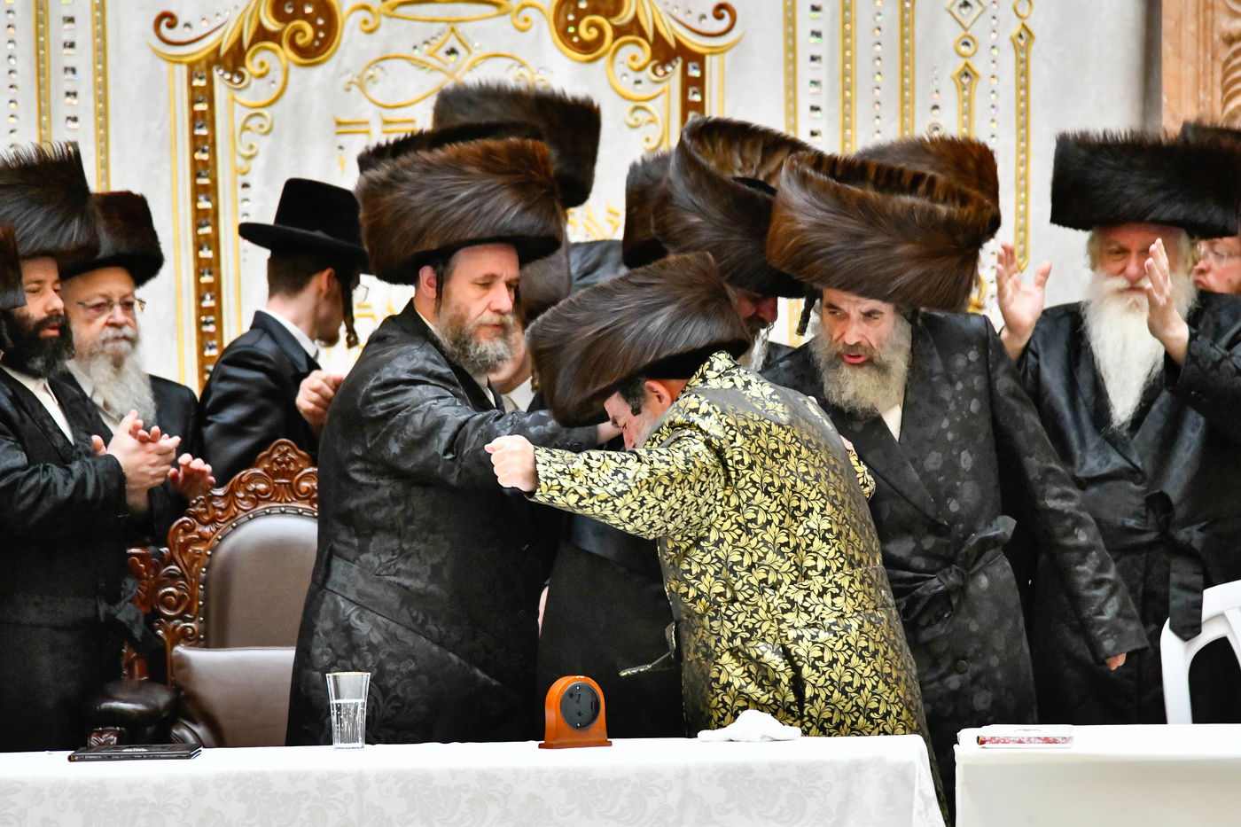 שמחת בר המצווה ושמחת בית השואבה בחצה"ק ויז'ניץ