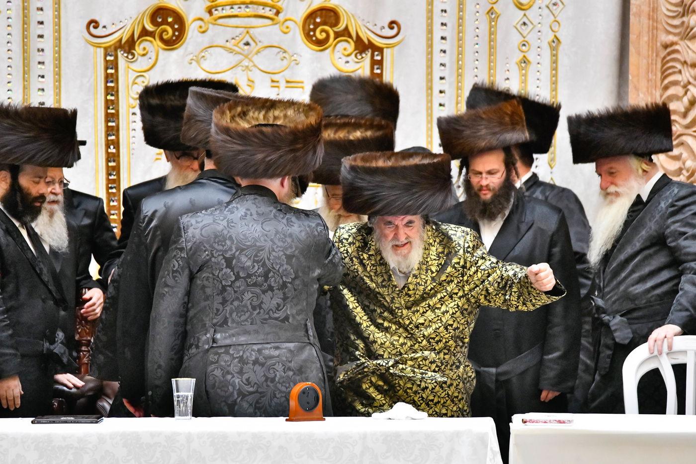 שמחת בר המצווה ושמחת בית השואבה בחצה"ק ויז'ניץ