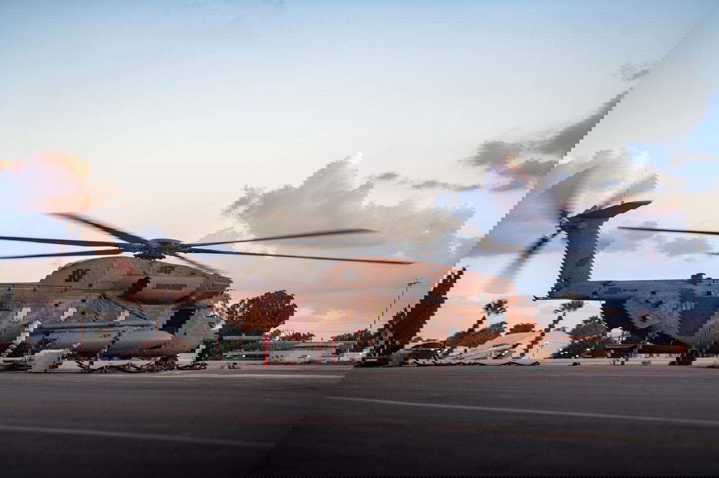 מסוקי חיל האוויר נערכים לקליטת החטופים