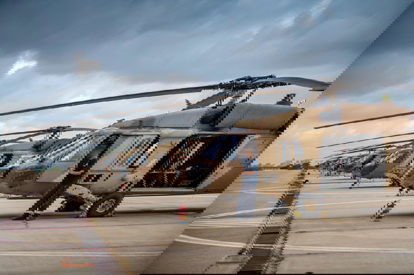 מסוקי חיל האוויר נערכים לקליטת החטופים