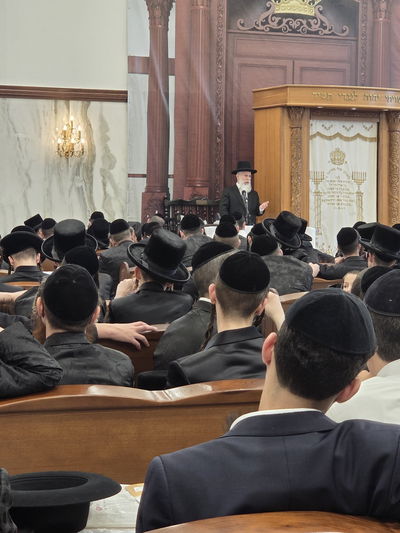 הגר"ז כהן בביה"כ בעלזא באשדוד