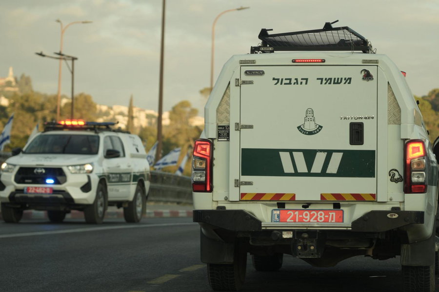 כוחות משטרה | ארכיון