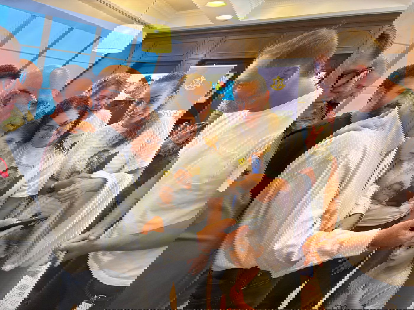 משפחת הרקין משיחתם הראשונה עם מקסים