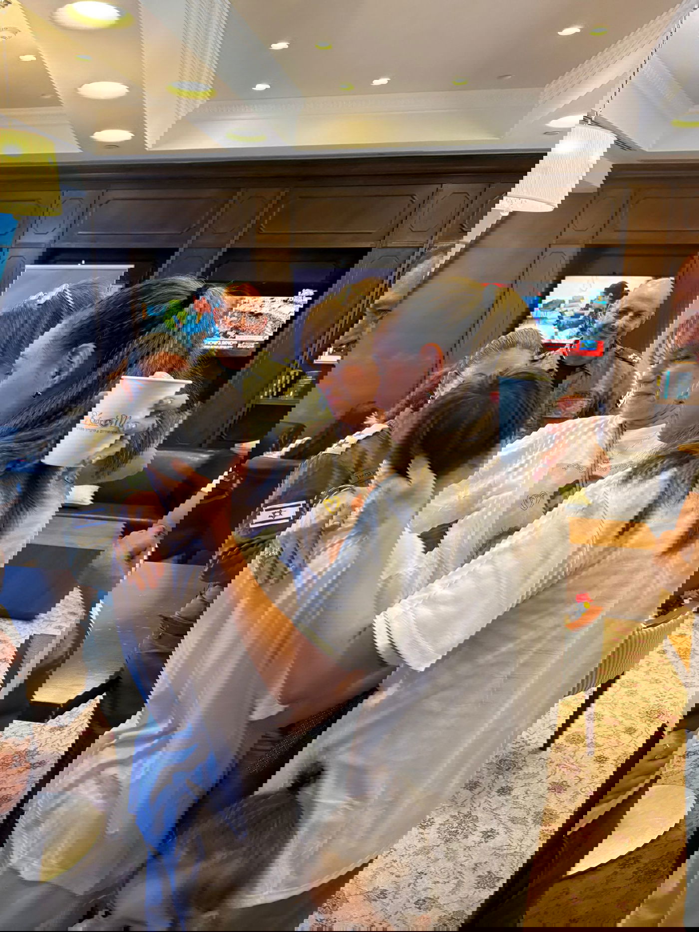 משפחת הרקין משיחתם הראשונה עם מקסים