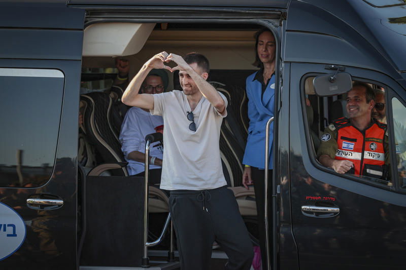 בהגעה לבית החולים בלינסון