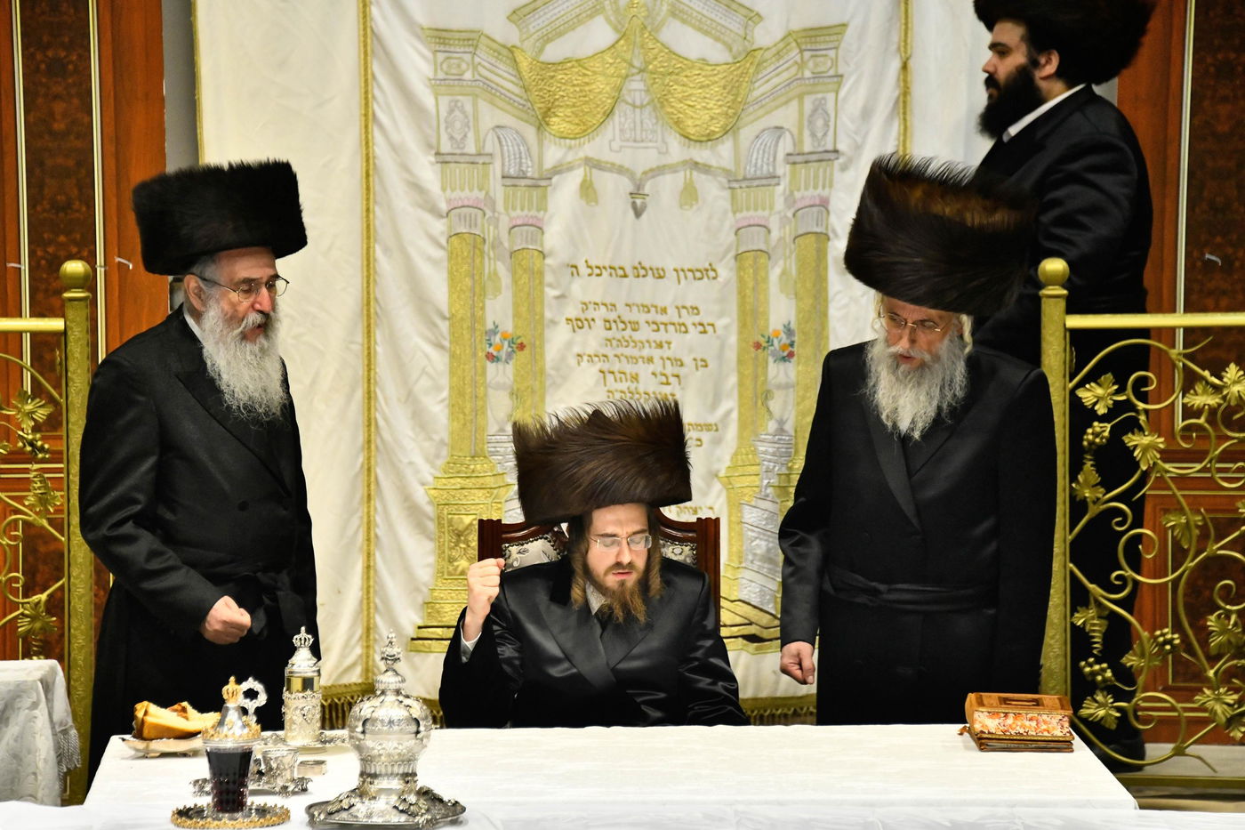 נעילת החג שמחת תורה בחצה"ק סאדיגורה