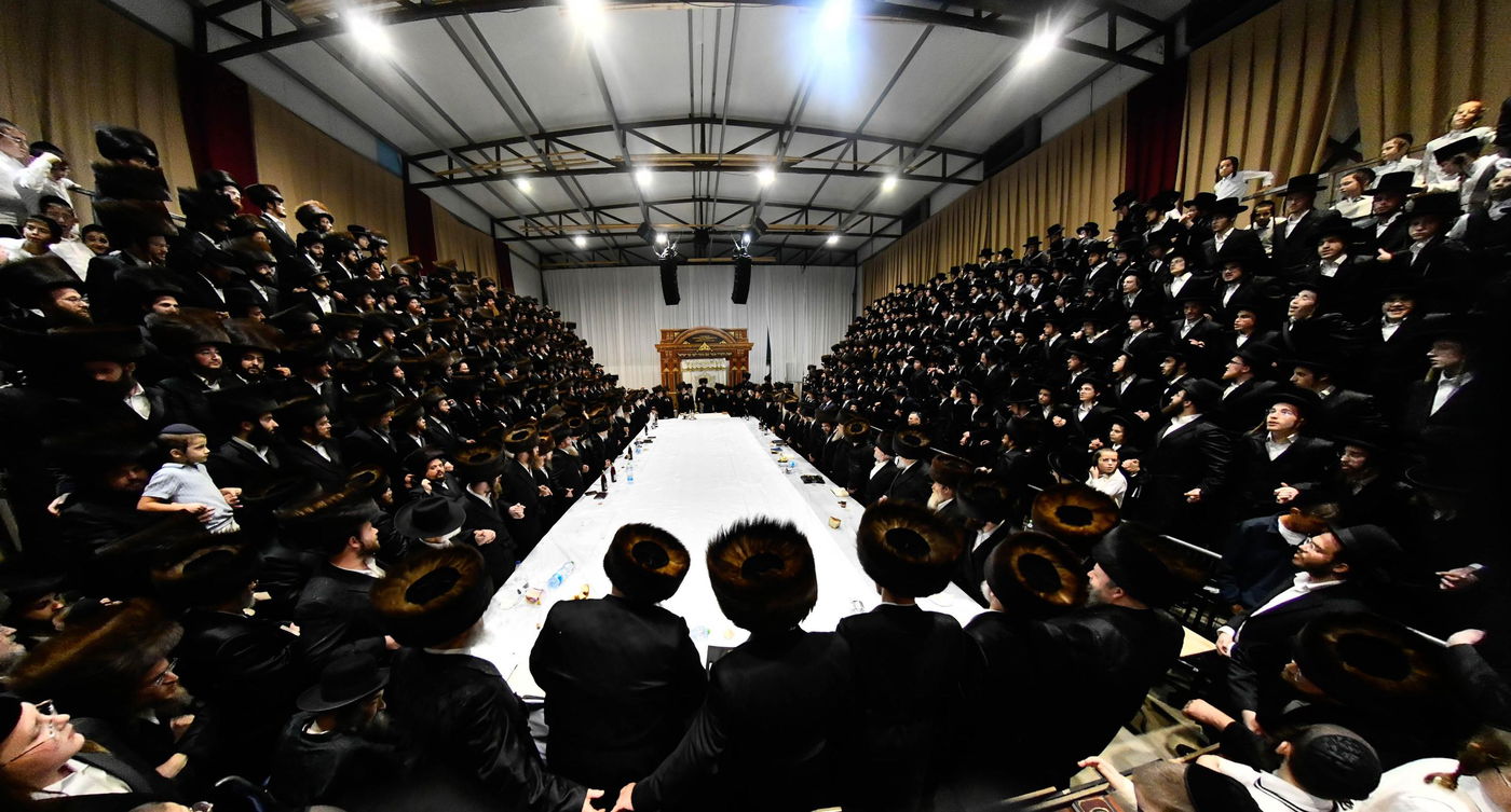 נעילת החג שמחת תורה בחצה"ק סאדיגורה