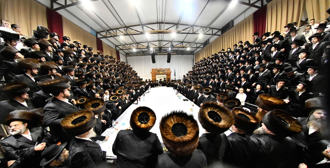 נעילת החג שמחת תורה בחצה"ק סאדיגורה