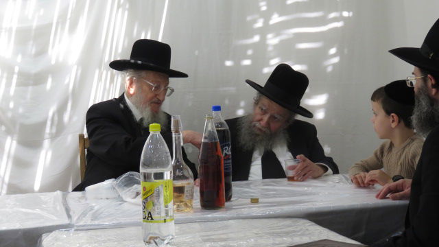 חג הסוכות אצל הגר"א לוי 