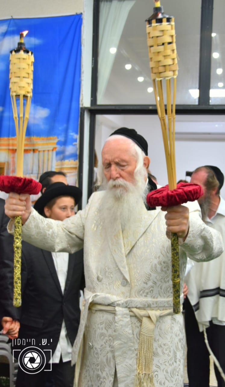 ירח האיתנים אצל הגרי"ד גרוסמן