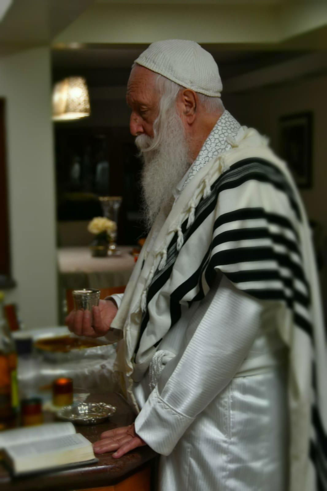 ירח האיתנים אצל הגרי"ד גרוסמן