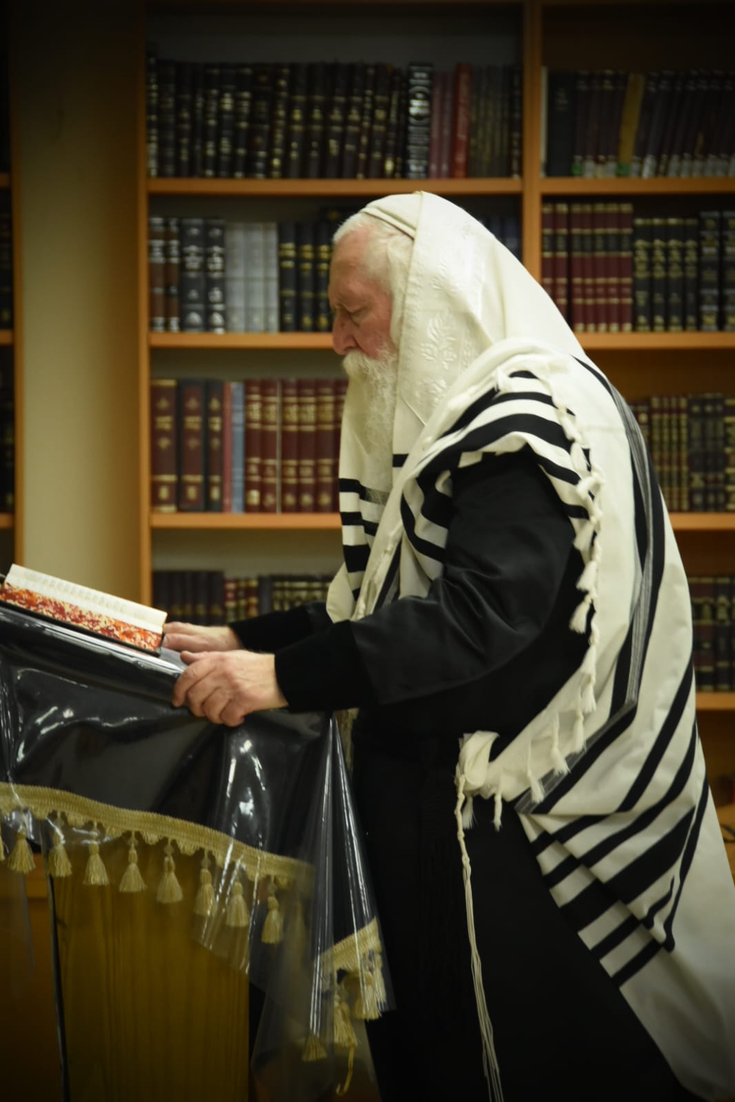 ירח האיתנים אצל הגרי"ד גרוסמן