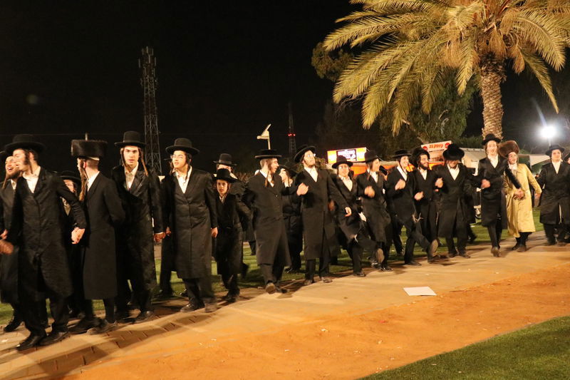 שמחת בית השואבה מול כלא 10 