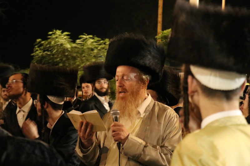 שמחת בית השואבה מול כלא 10 