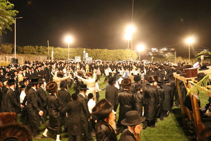 שמחת בית השואבה מול כלא 10 