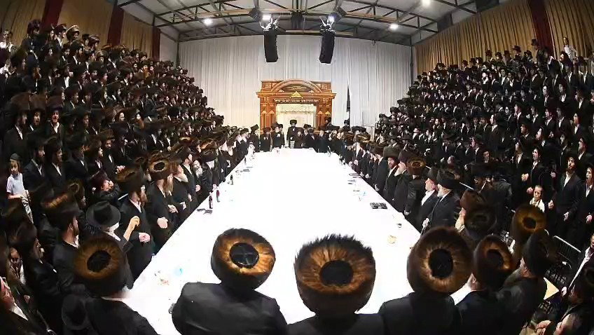 נעילת החג שמחת תורה בחצה"ק סאדיגורה