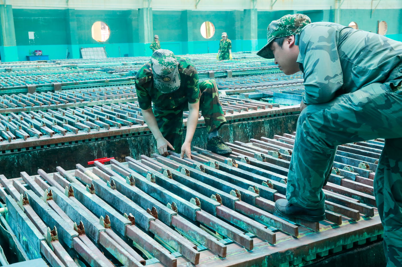 מפעל לייצור מתכות נדירות במחוז ג'יאנגסי, מרכז סין