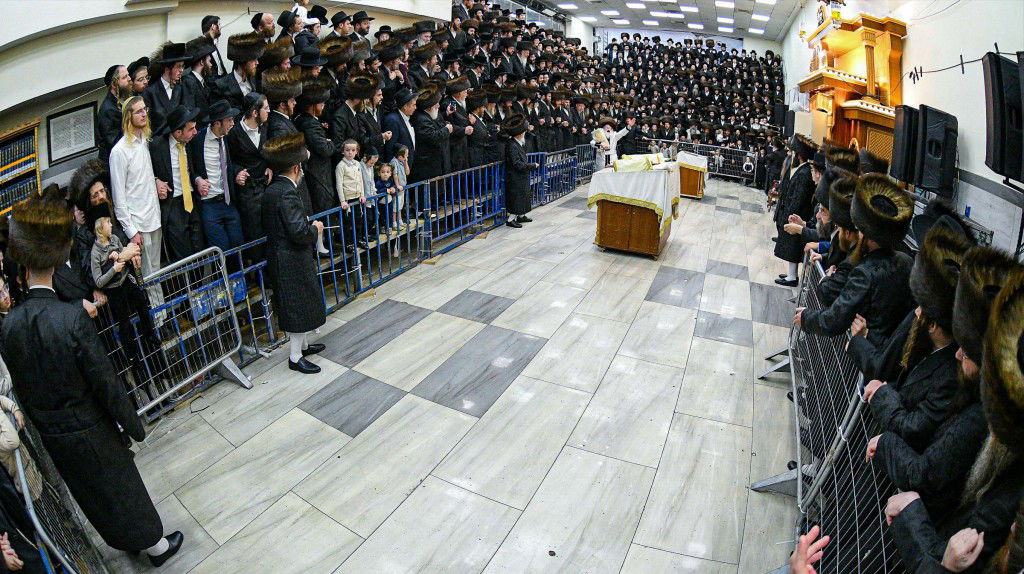 סווכת - הושענא רבה - שמחת תורה, בחצה"ק נדבורנה ירושלים