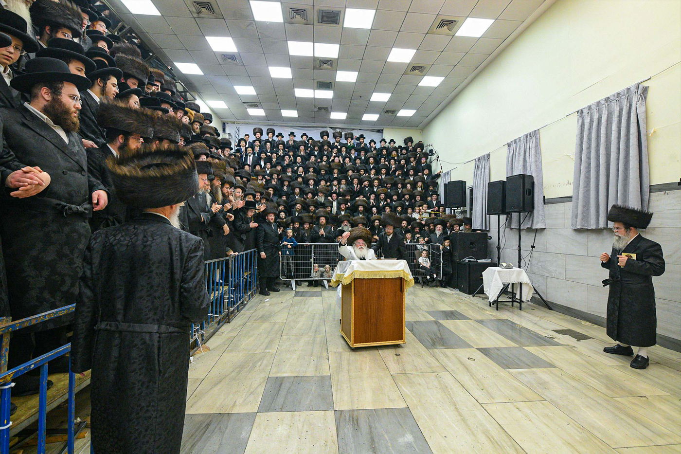 סווכת - הושענא רבה - שמחת תורה, בחצה"ק נדבורנה ירושלים